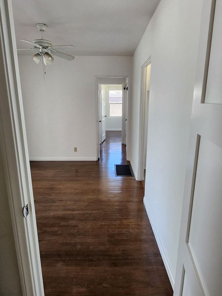 4157 69th St - Photo 5 of 20