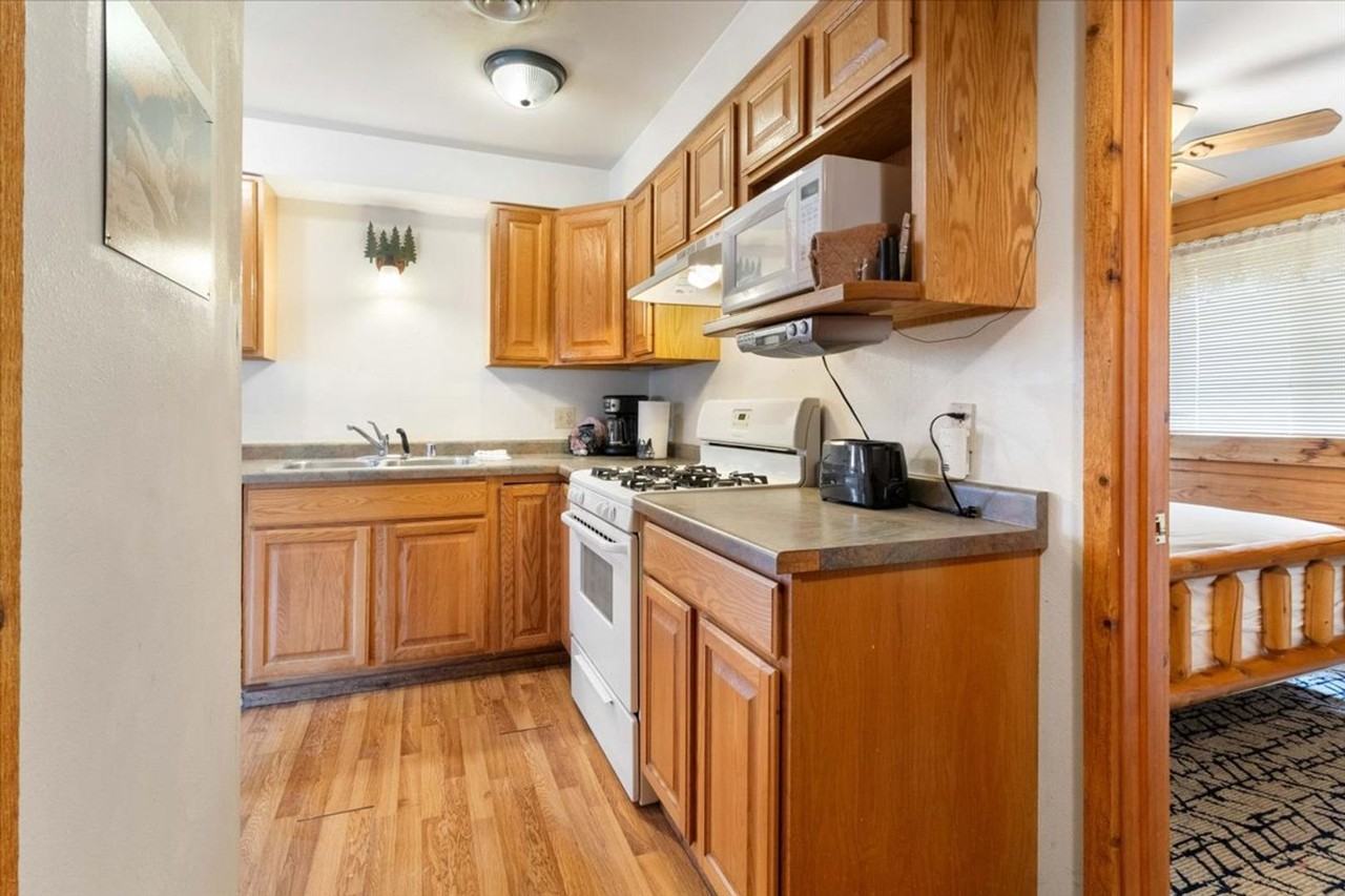 606 Yogi Cir - Photo 6 of 27