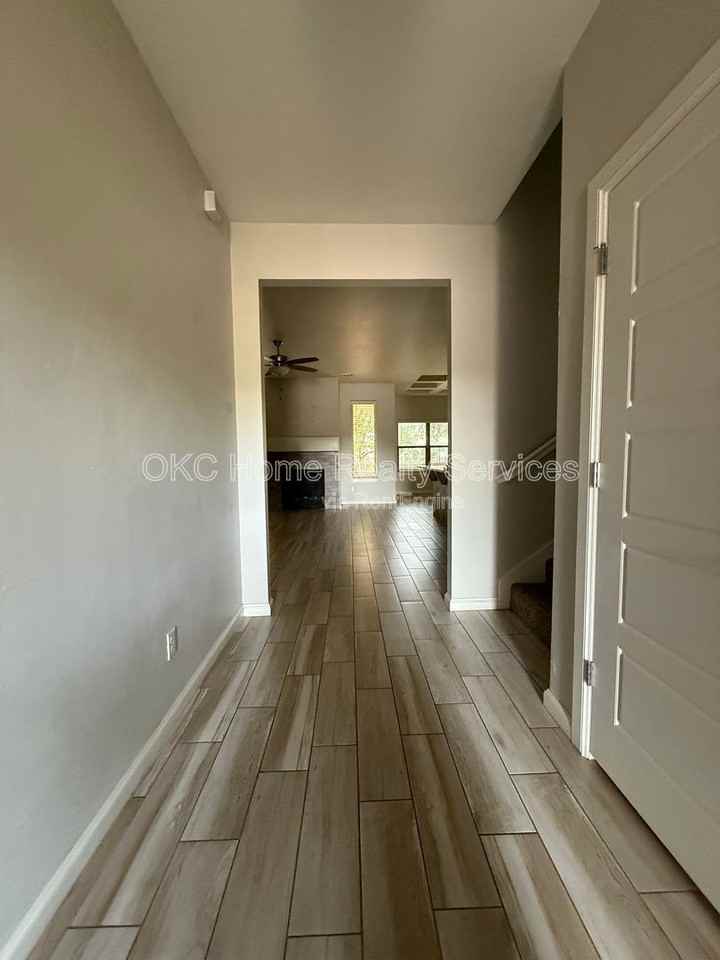 2905 Quail Creek Rd - Photo 2 of 34