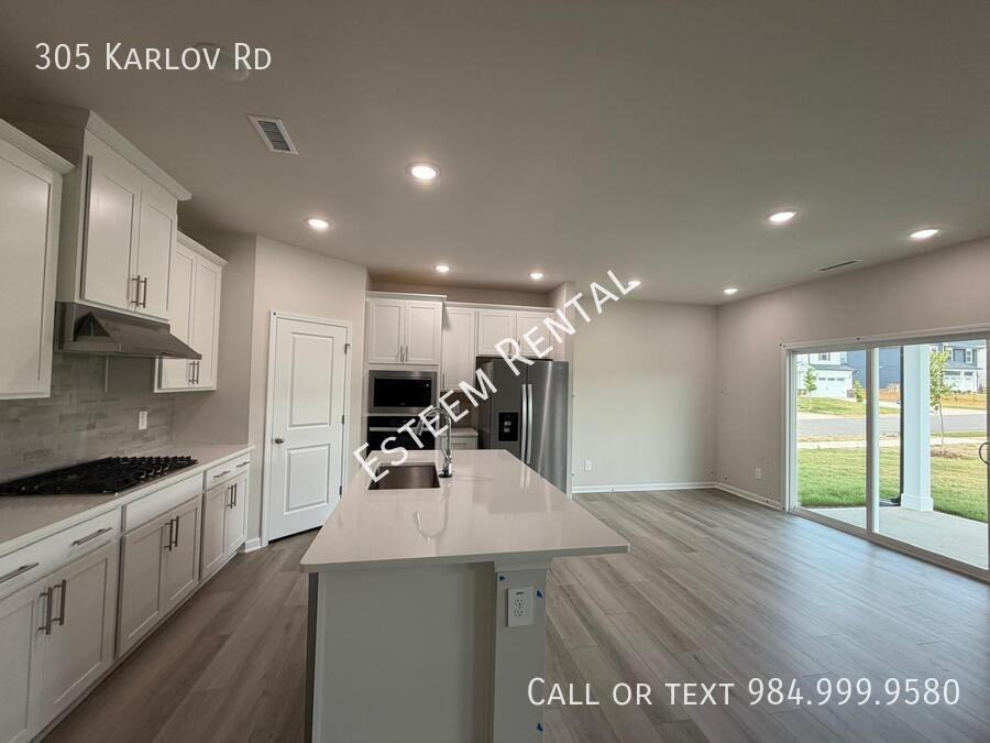 305 Karlov Rd - Photo 3 of 34