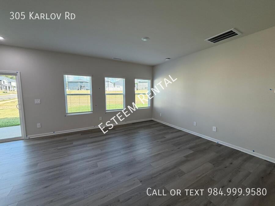 305 Karlov Rd - Photo 7 of 34