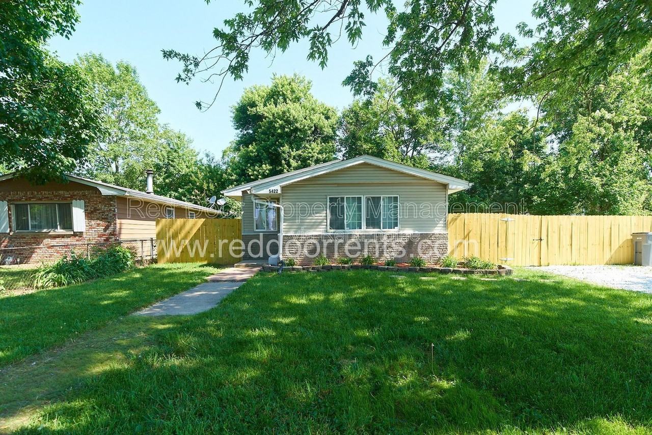 5422 Greenfield Ave - Photo 2 of 21