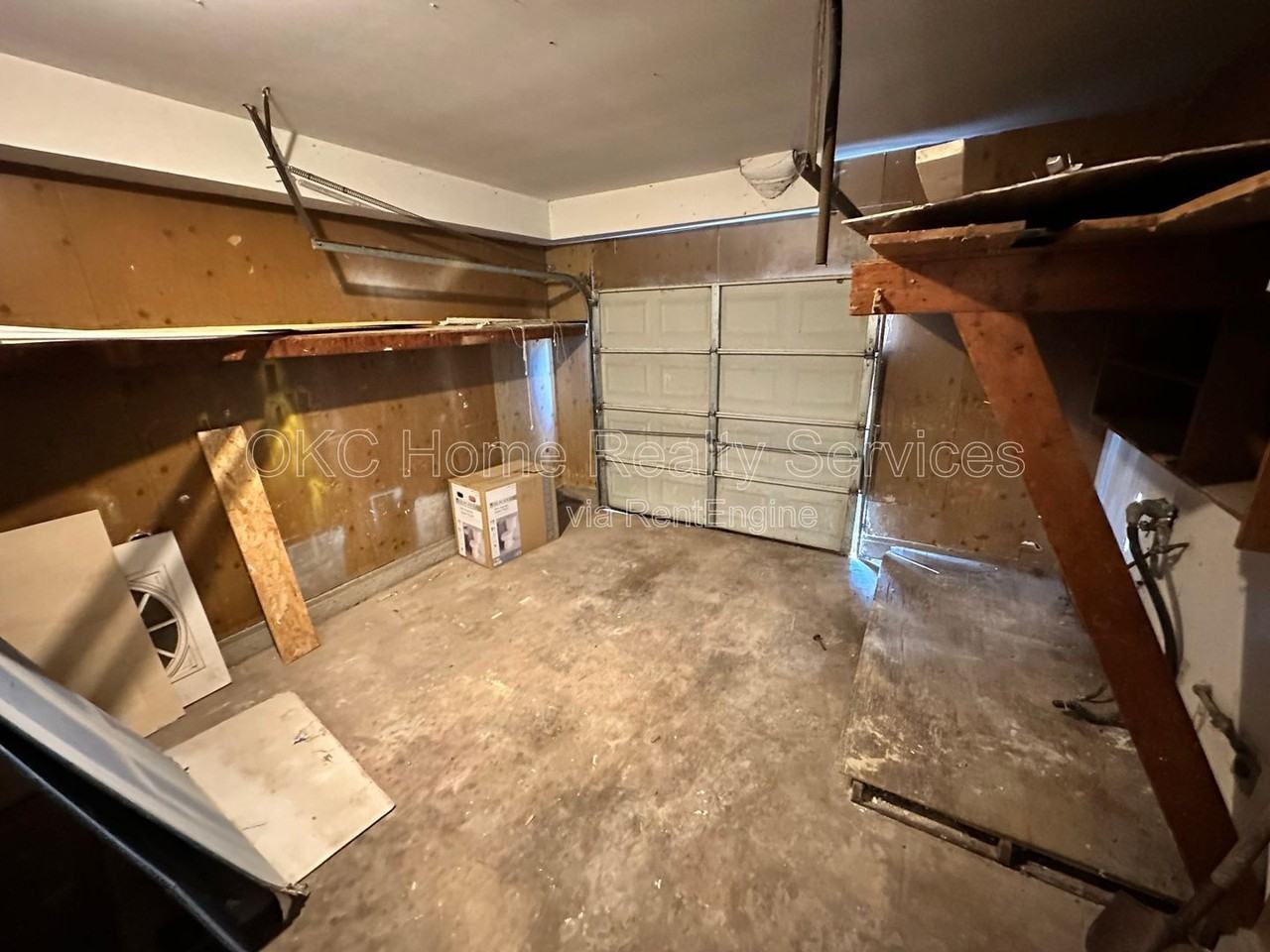 39 1/2 Ne 63rd St - Photo 3 of 21