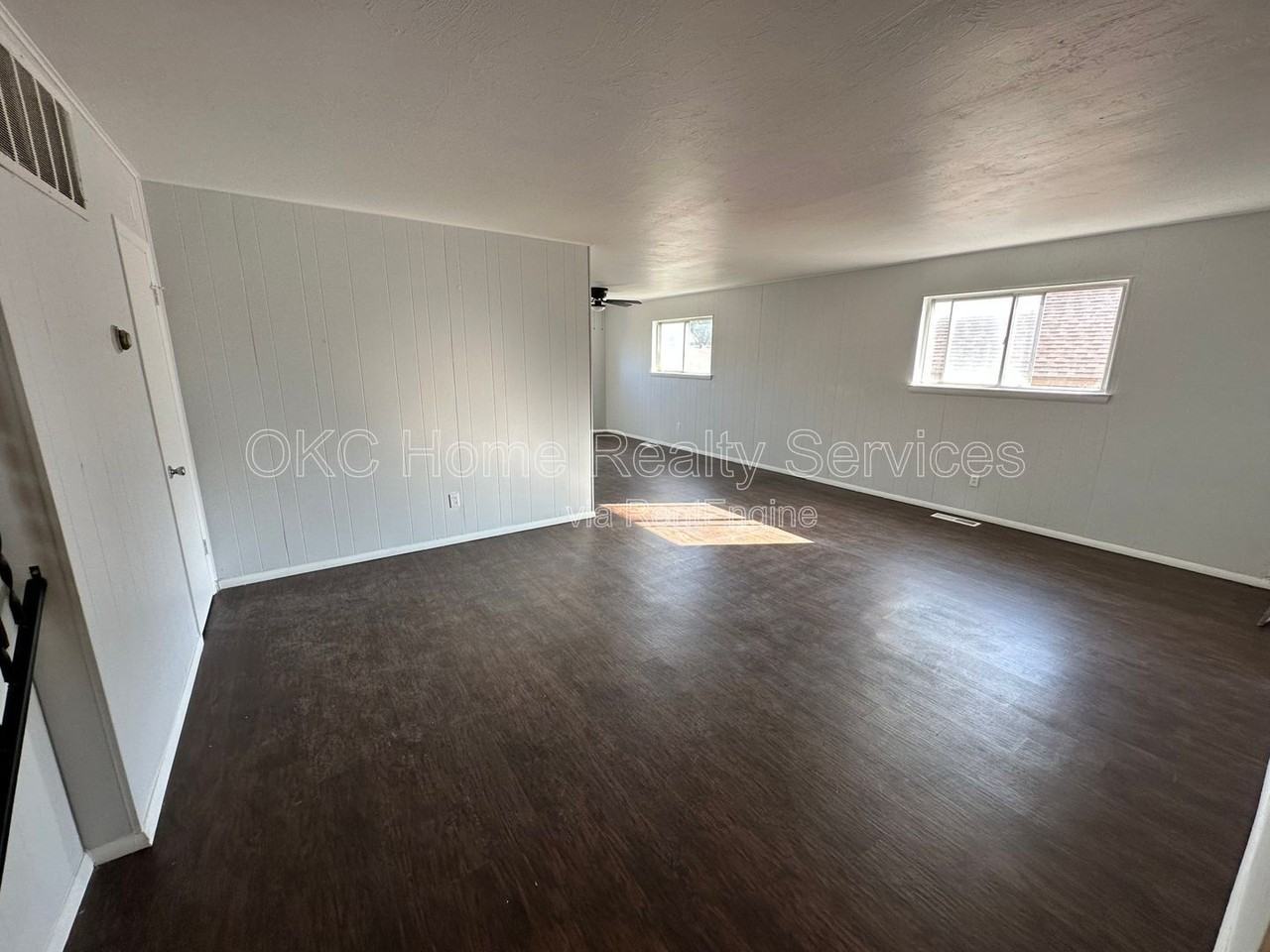 39 1/2 Ne 63rd St - Photo 5 of 21