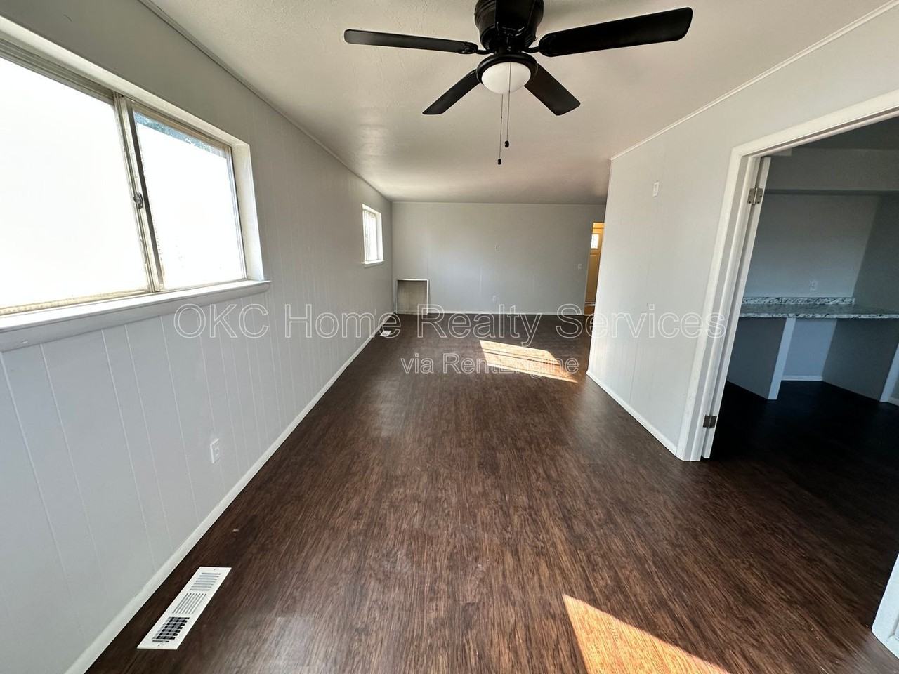 39 1/2 Ne 63rd St - Photo 7 of 21