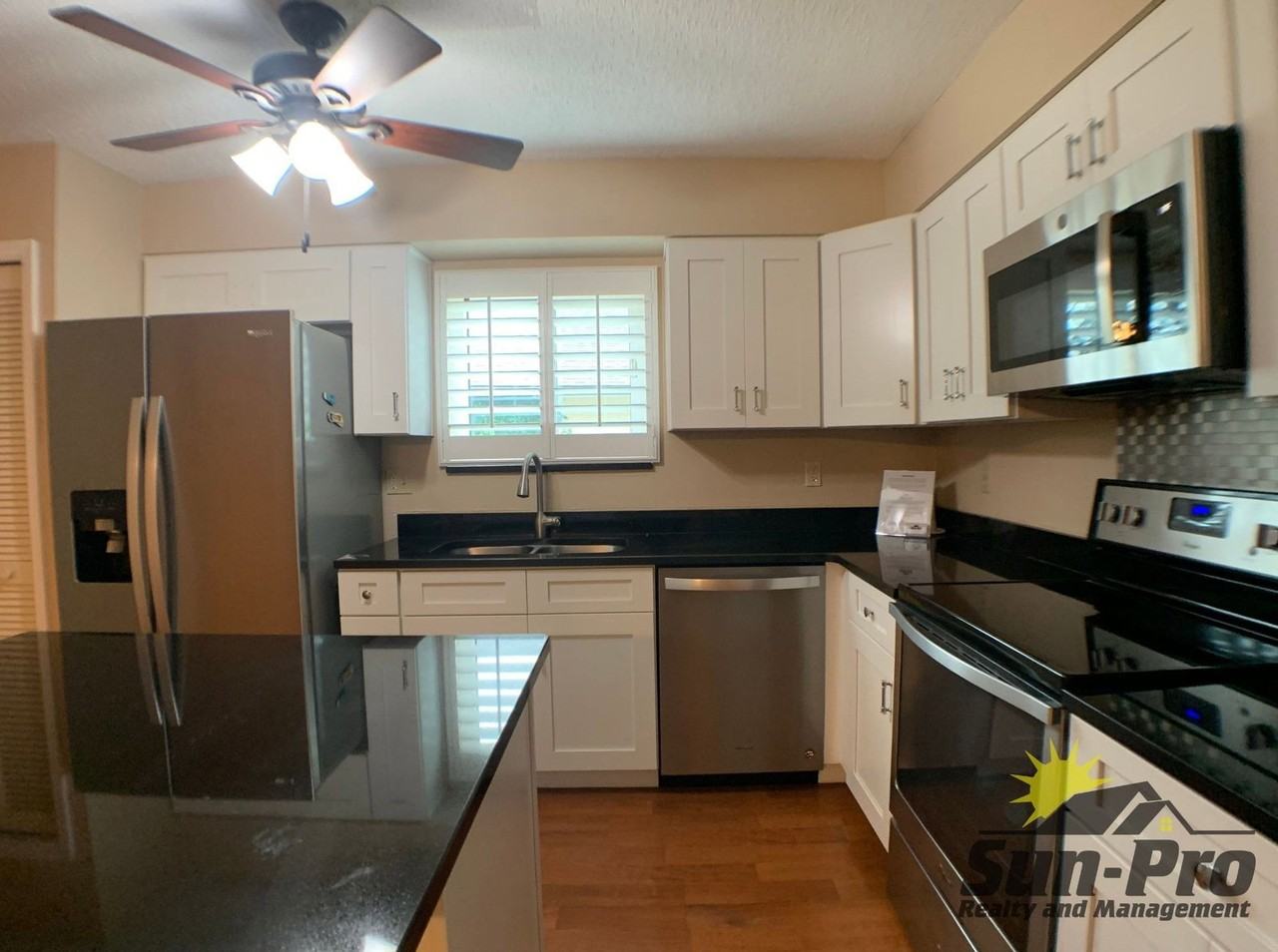 1005 Fox Trace Ct #1 - Photo 5 of 12
