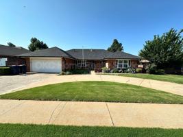 featured image of 12 Sw 100th St