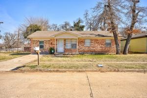 featured image of 1616 Mcgregor Dr
