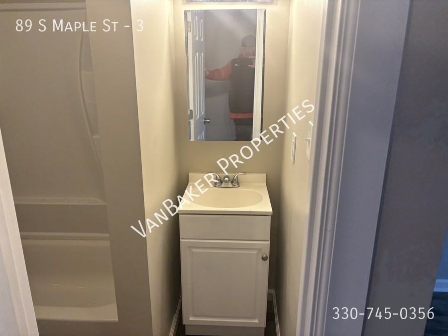 89 S Maple St #3 - Photo 5 of 7
