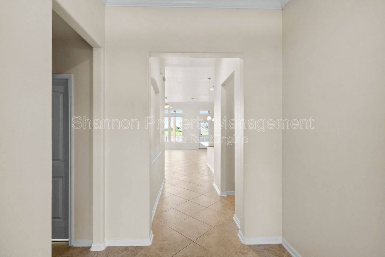 9430 Harmony Lake Ln - Photo 6 of 28