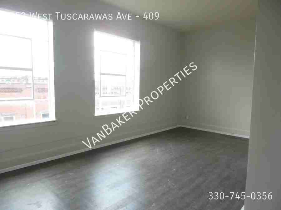 553 W Tuscarawas Ave #409 - Photo 3 of 12
