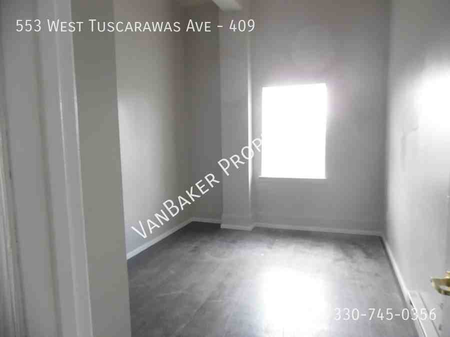 553 W Tuscarawas Ave #409 - Photo 5 of 12