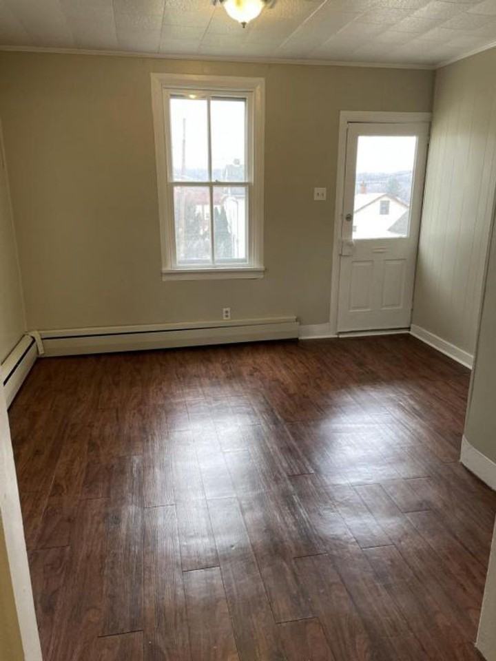 19 N 5th St - Photo 3 of 23