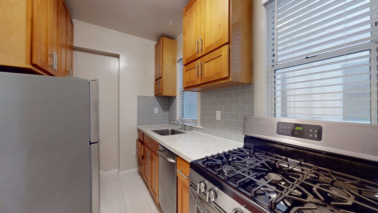 2242 Polk St #311 - Photo 2 of 11