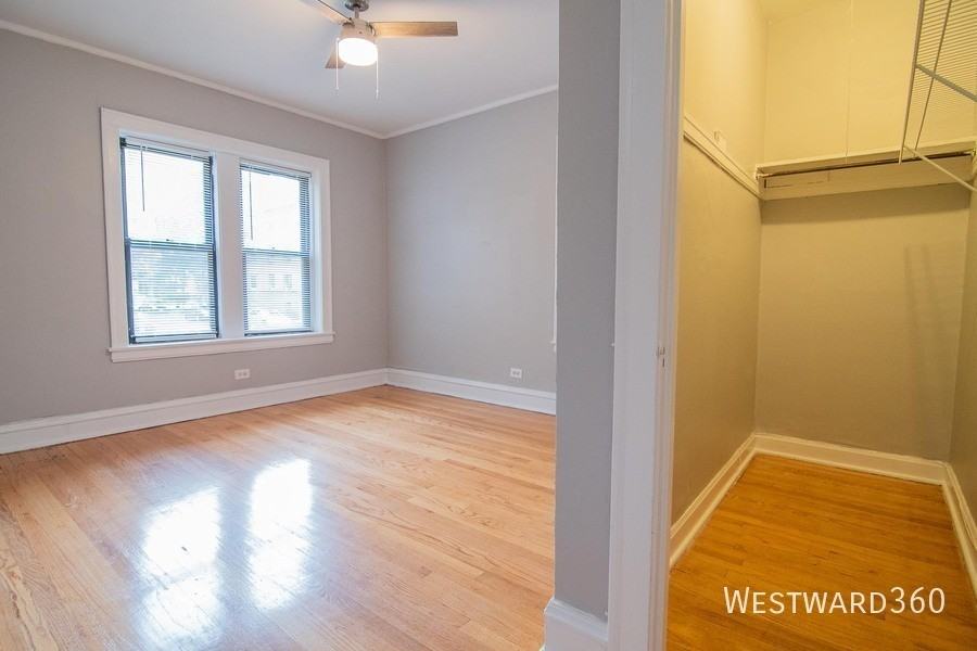 2056 W Arthur Ave #3W - Photo 5 of 11