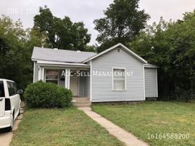 427 Leonard St Ne - Photo 1 of 1