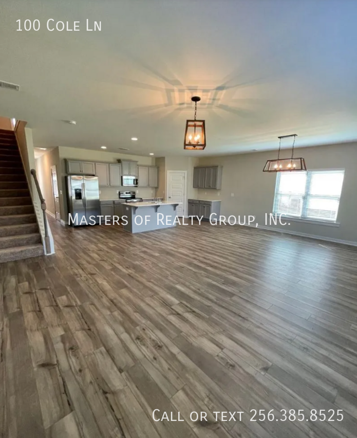 100 Cole Ln - Photo 3 of 44