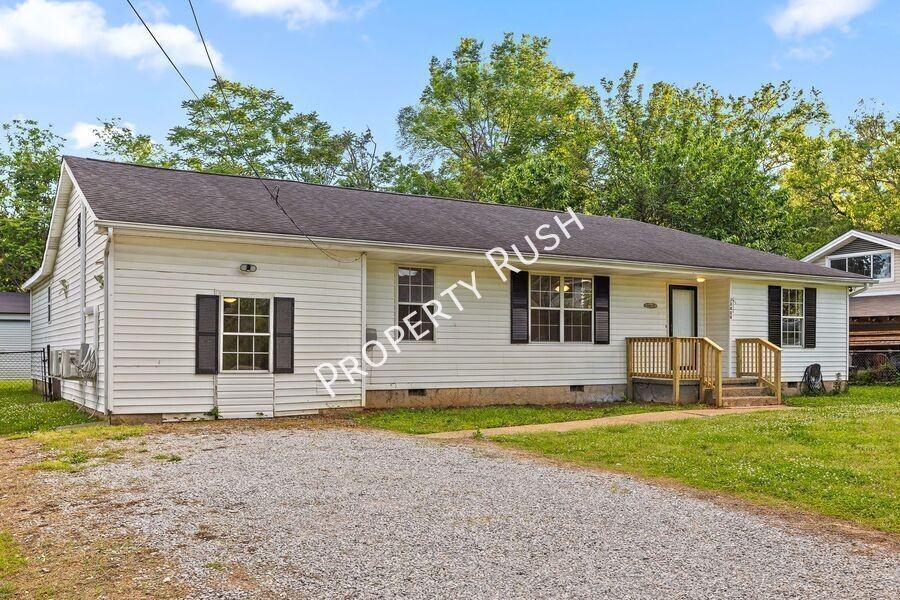 3404 Frawley St - Photo 2 of 41