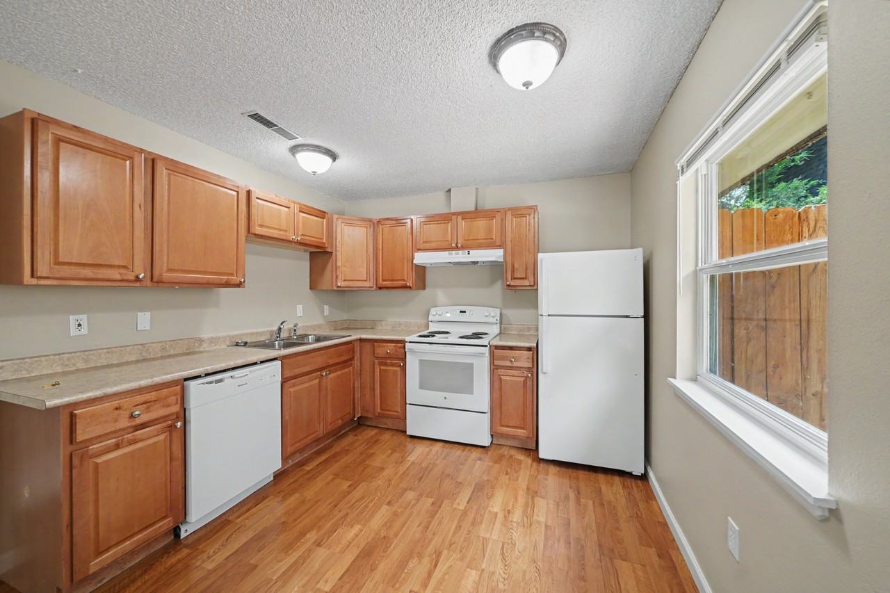 3280 Madison Ave #2 - Photo 2 of 10