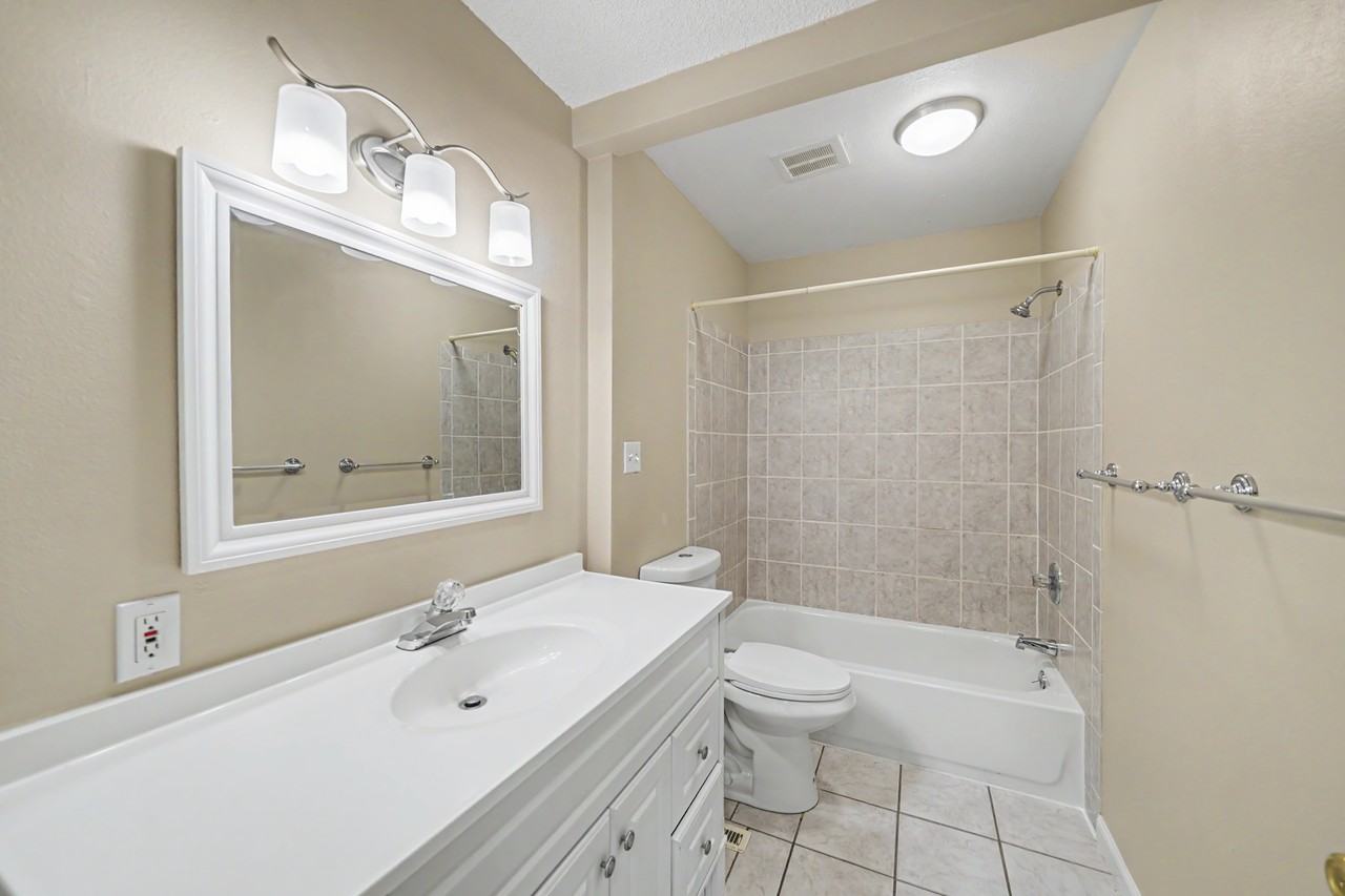 3280 Madison Ave #2 - Photo 6 of 10