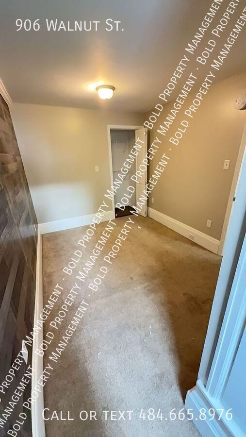 906 Walnut St - Photo 6 of 14