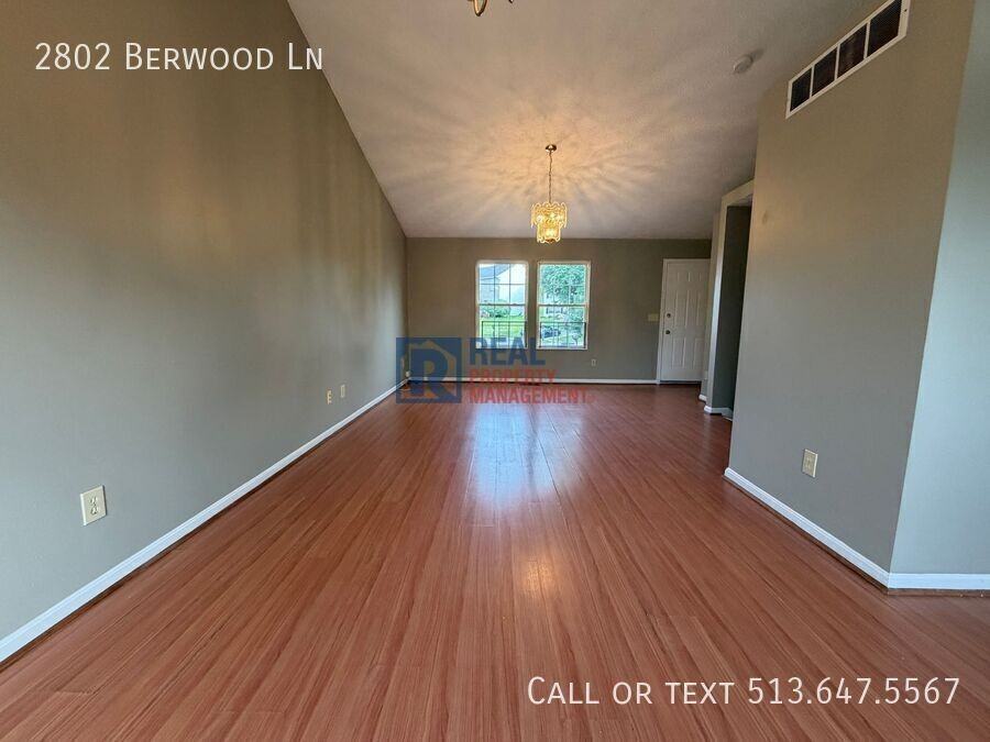 2802 Berwood Ln - Photo 4 of 23
