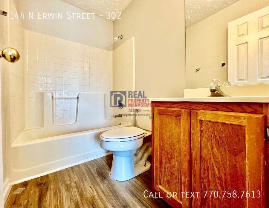 144 N Erwin St #302 - Photo 5 of 10