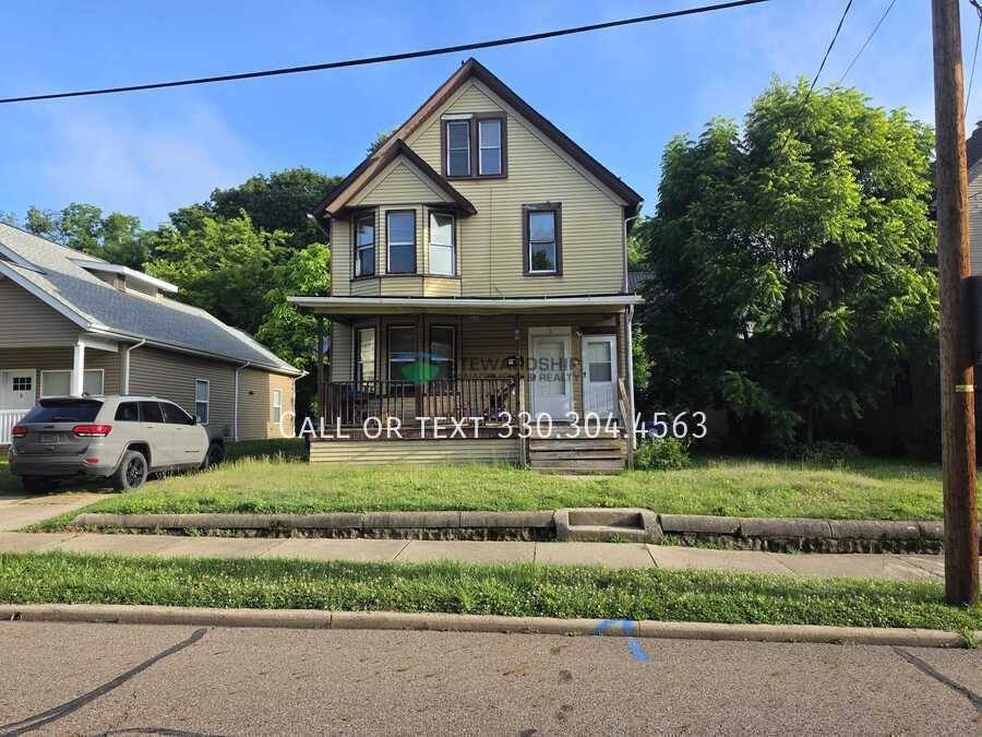86 Hurlburt Ave - Photo 2 of 19