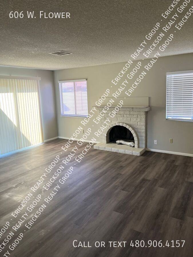 606 W Flower Ave - Photo 3 of 13