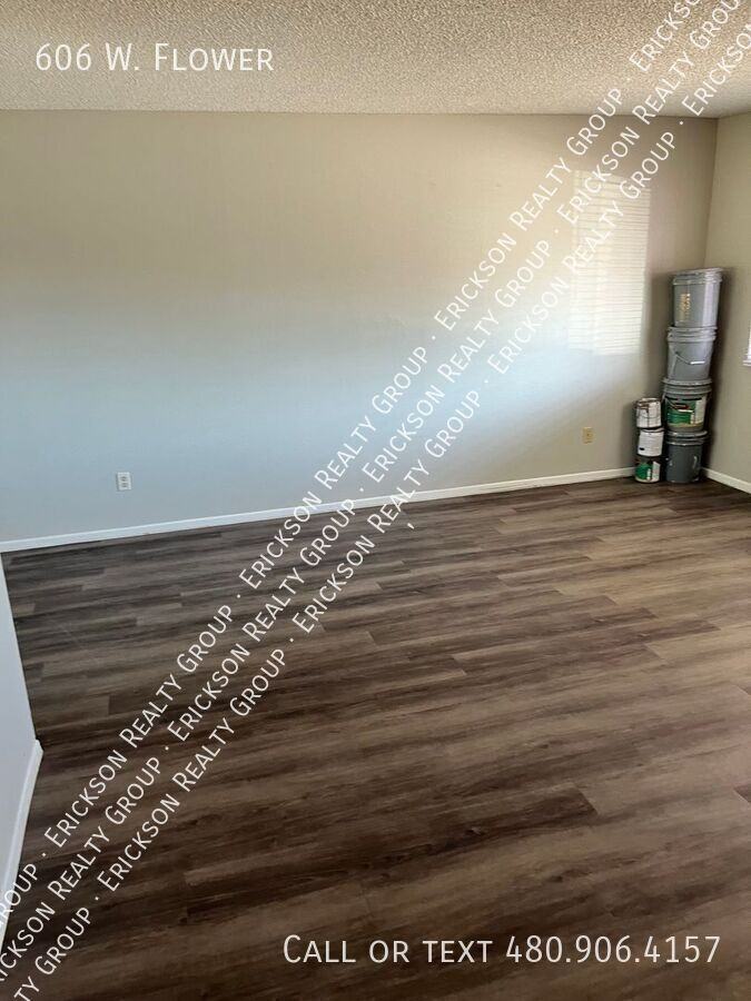 606 W Flower Ave - Photo 6 of 13
