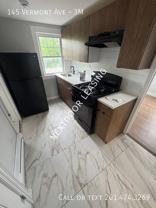 145 Vermont Ave #3M - Photo 1 of 1