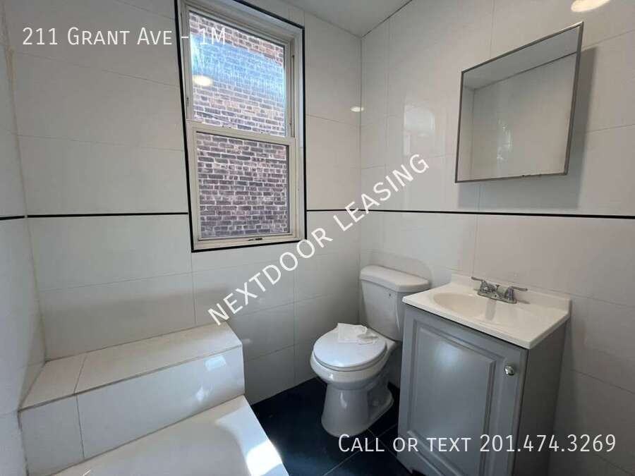 211 Grant Ave #1M - Photo 2 of 9
