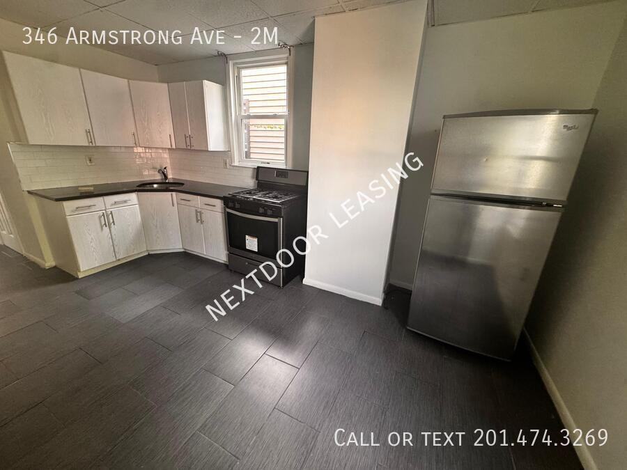 346 Armstrong Ave #2M - Photo 2 of 6