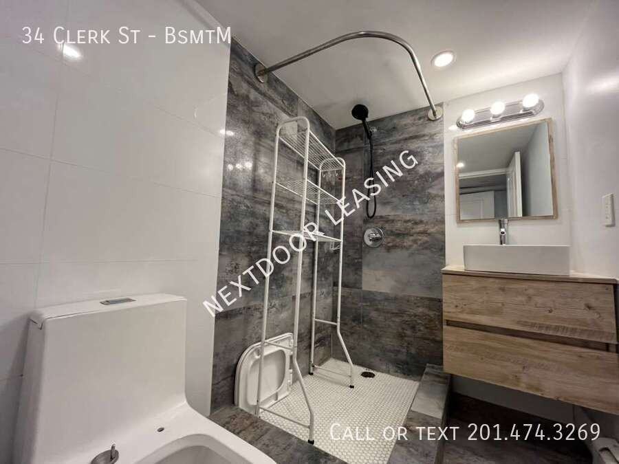 34 Clerk St #BSM - Photo 3 of 9