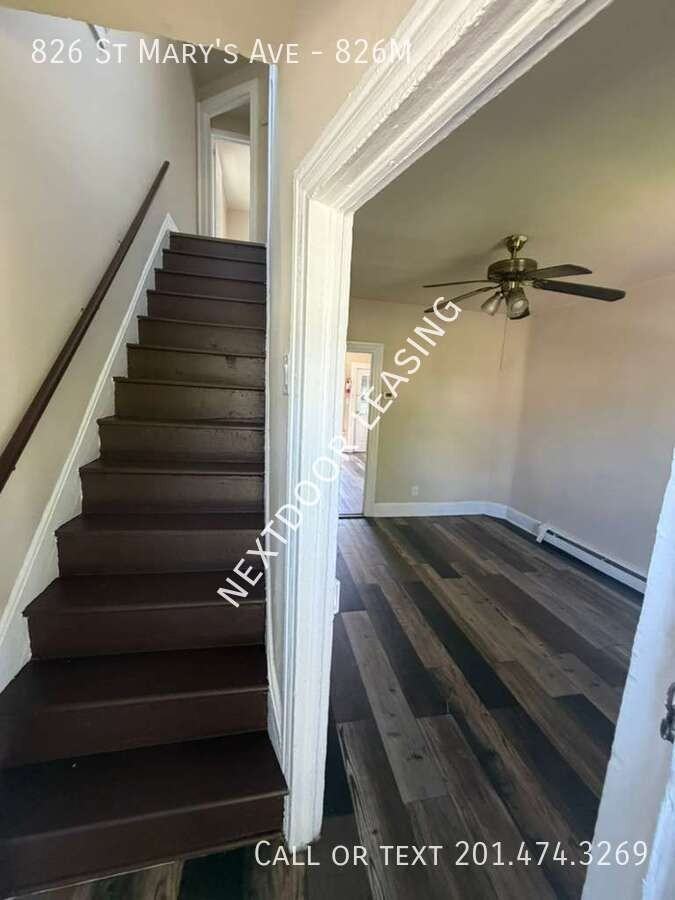 826 Saint Marys Ave #826M - Photo 7 of 12