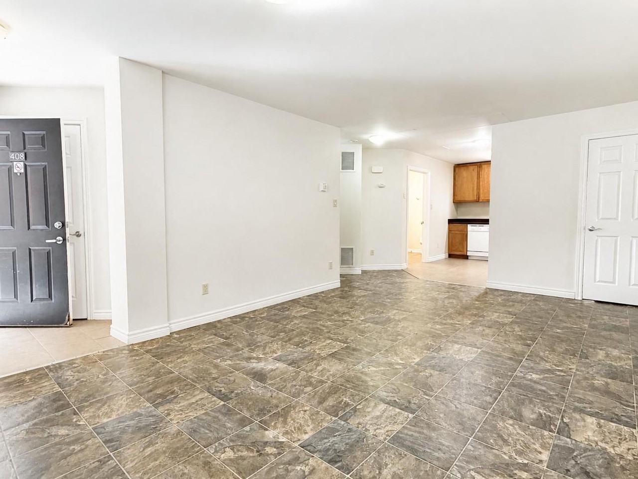 1 Main St W #408 - Photo 3 of 14