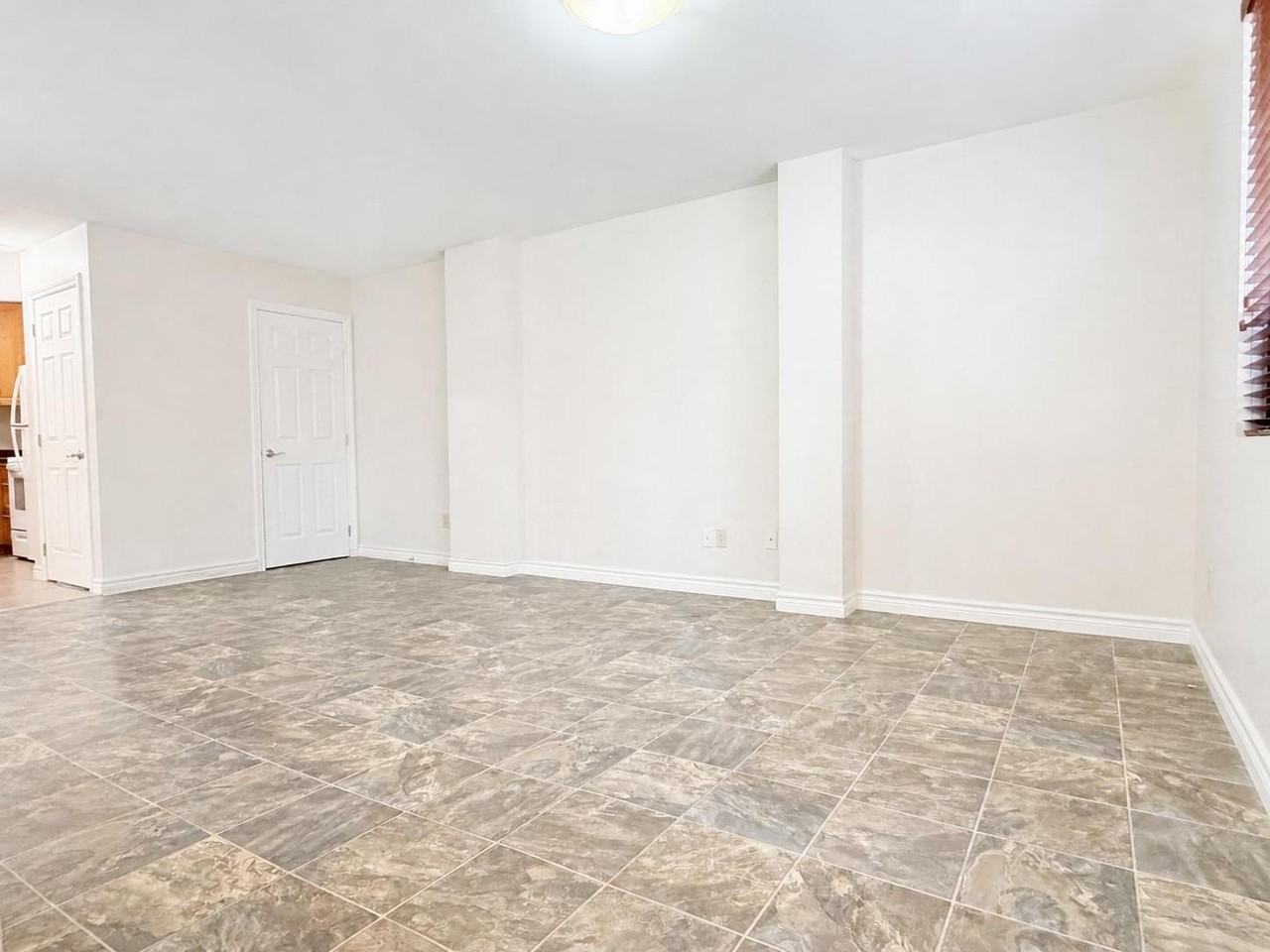 1 Main St W #408 - Photo 4 of 14