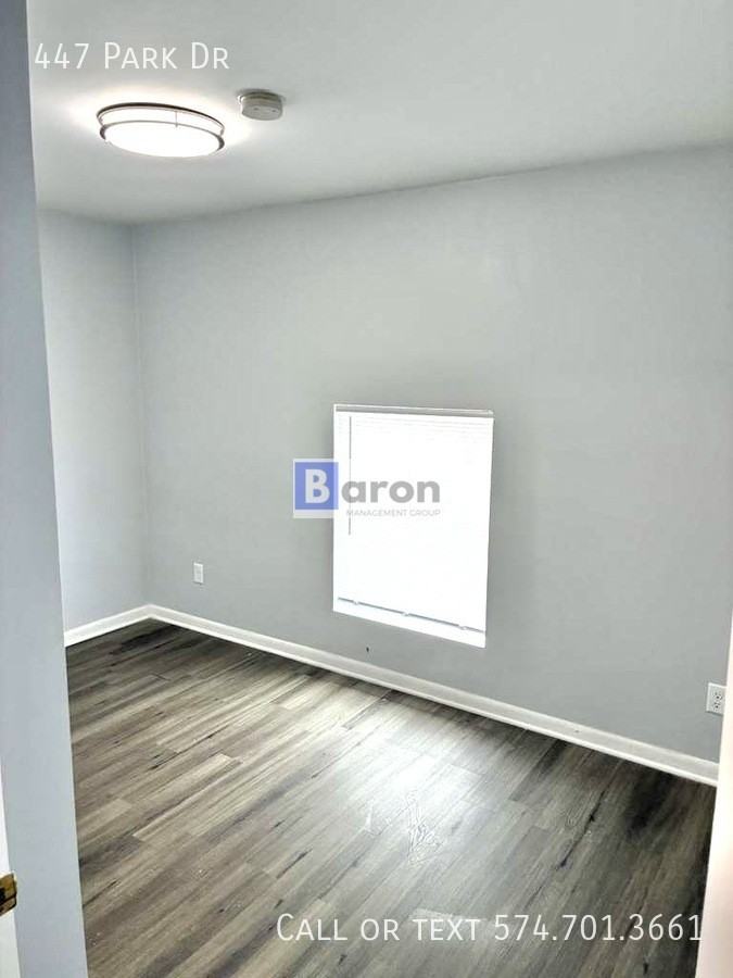 447 Park Dr - Photo 6 of 14