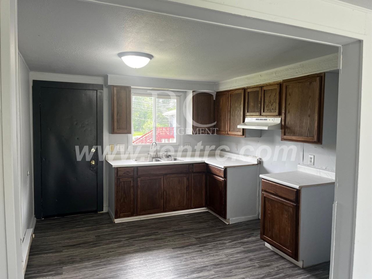 1420 Cleveland Ave Apt D - Photo 2 of 10