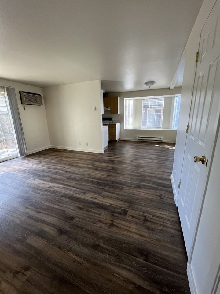 1408 N Raymond St #204 - Photo 3 of 16