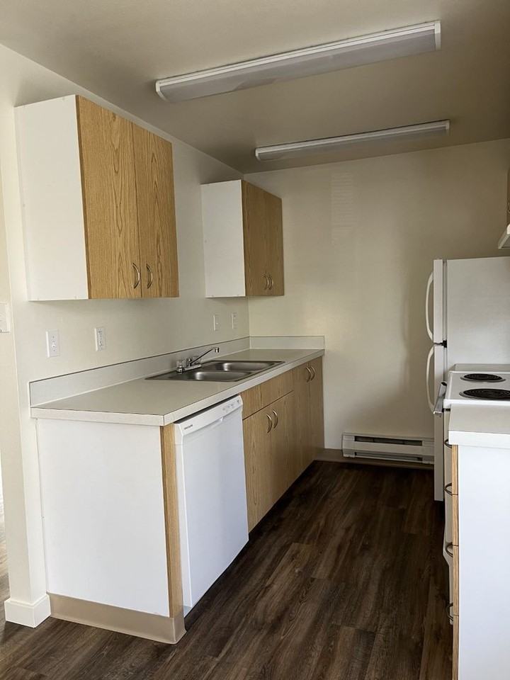 1408 N Raymond St #204 - Photo 6 of 16