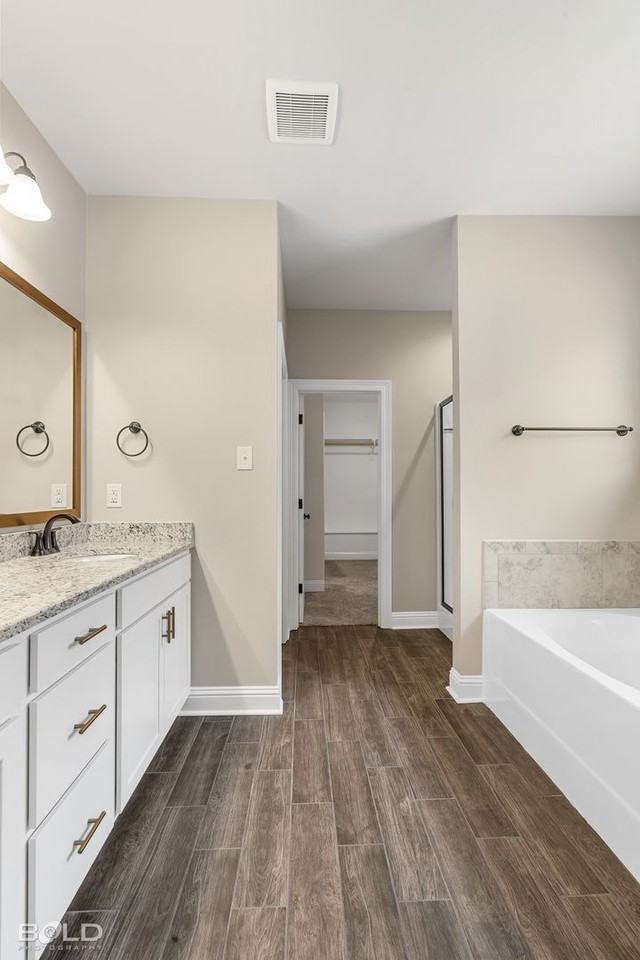 211 Hyperion St - Photo 7 of 29