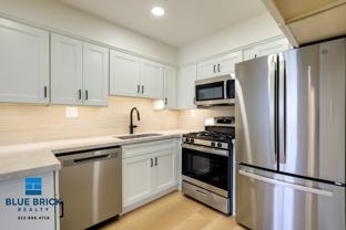 1405 N Normandie Ave #102 - Photo 1 of 1