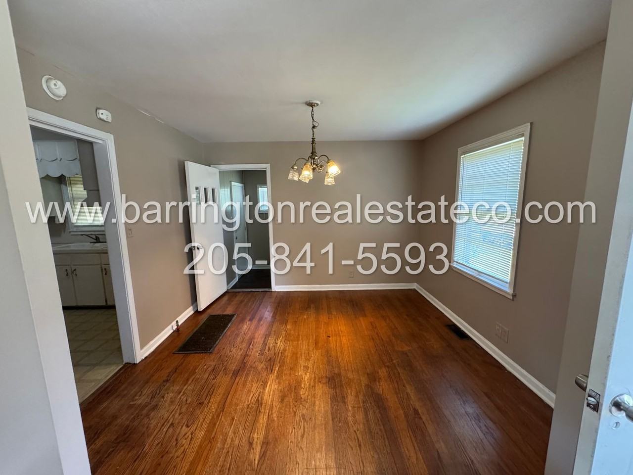 140 Carol Dr - Photo 3 of 5