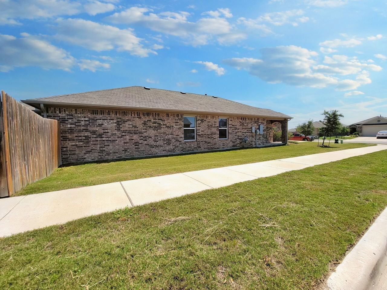 1308 Fairhaven Gtwy - Photo 7 of 35