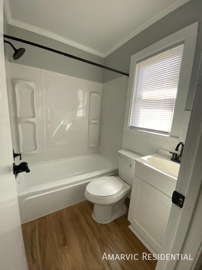 3625 S Walnut St - Photo 6 of 8