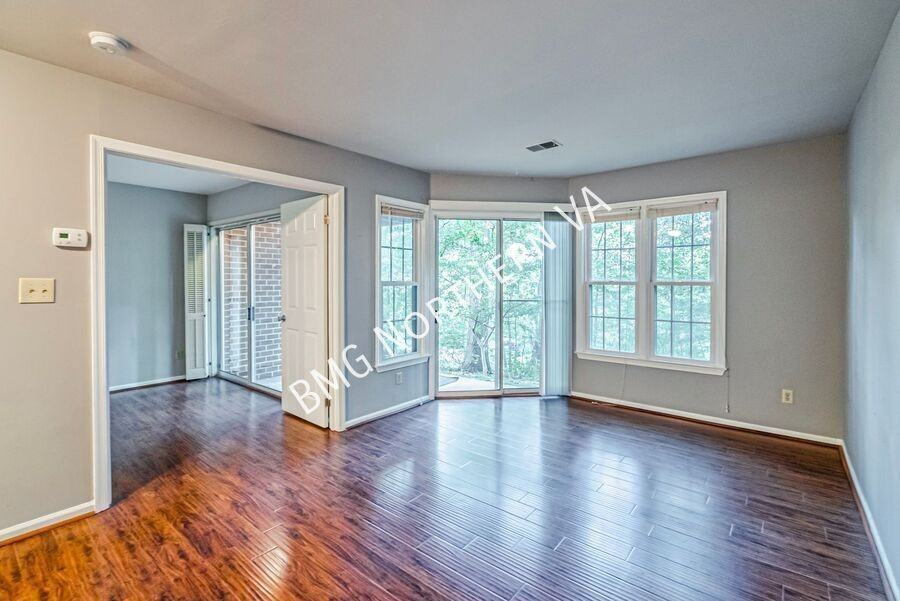 11114 Beaver Trail Ct - Photo 3 of 18
