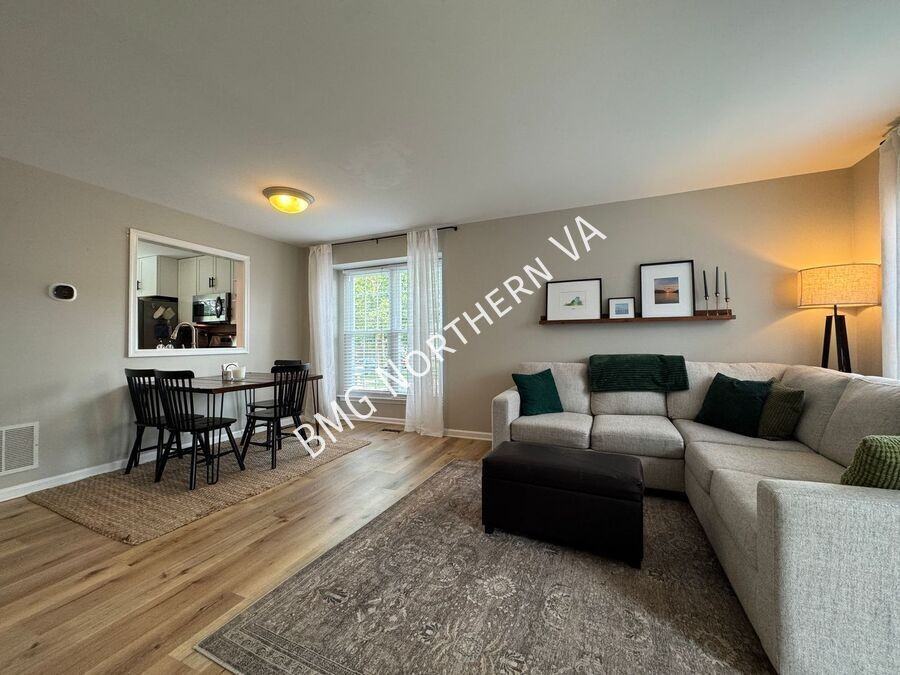 301 Bridle Crest Sq Ne - Photo 2 of 23