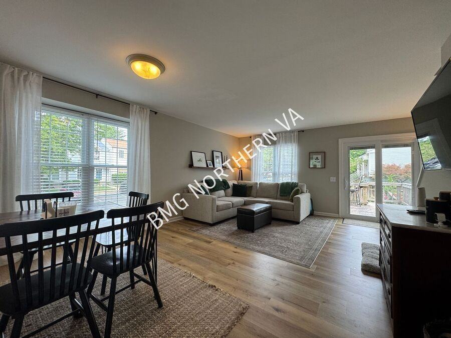 301 Bridle Crest Sq Ne - Photo 3 of 23
