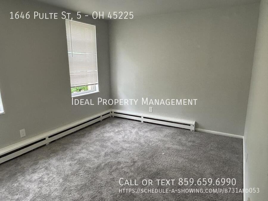 1646 Pulte St - Photo 3 of 8